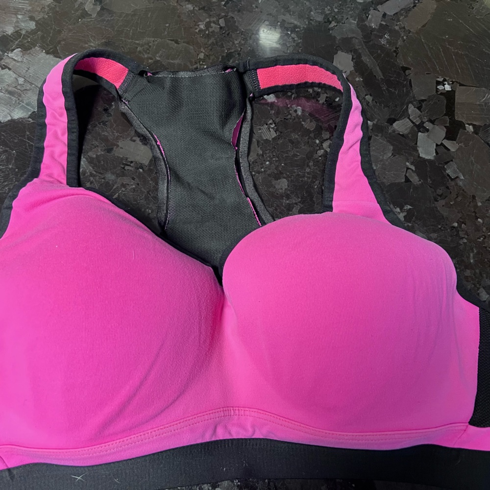 Victoria secret sport bra 38 D